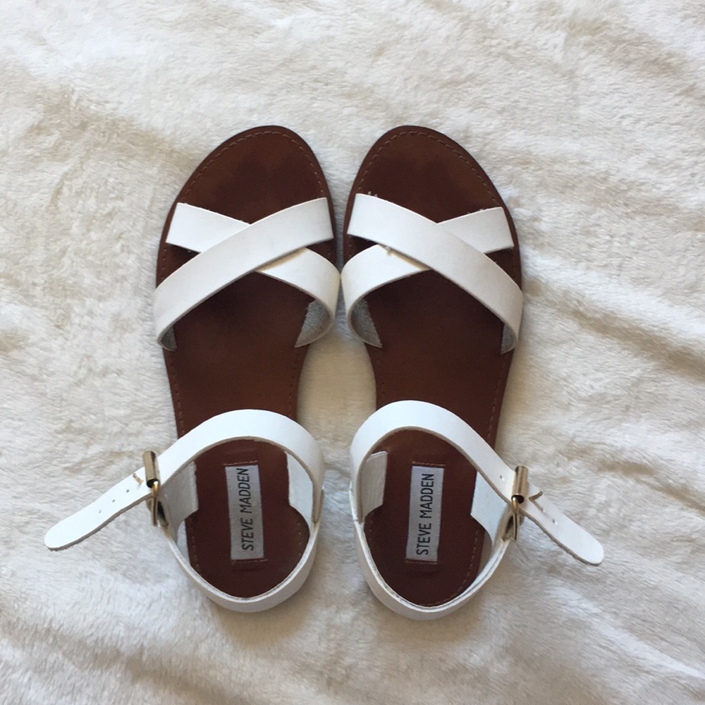 Steve Madden white sandals